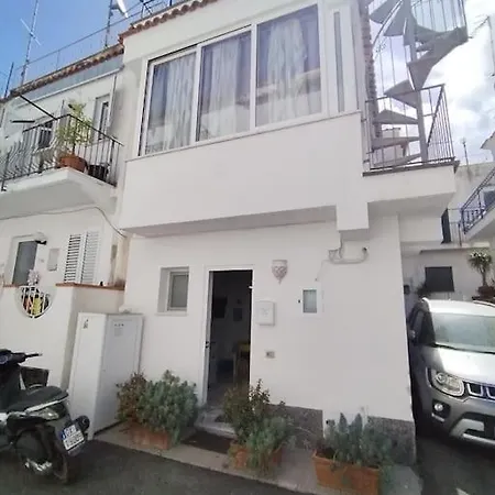 Apartment Bruder Hous *